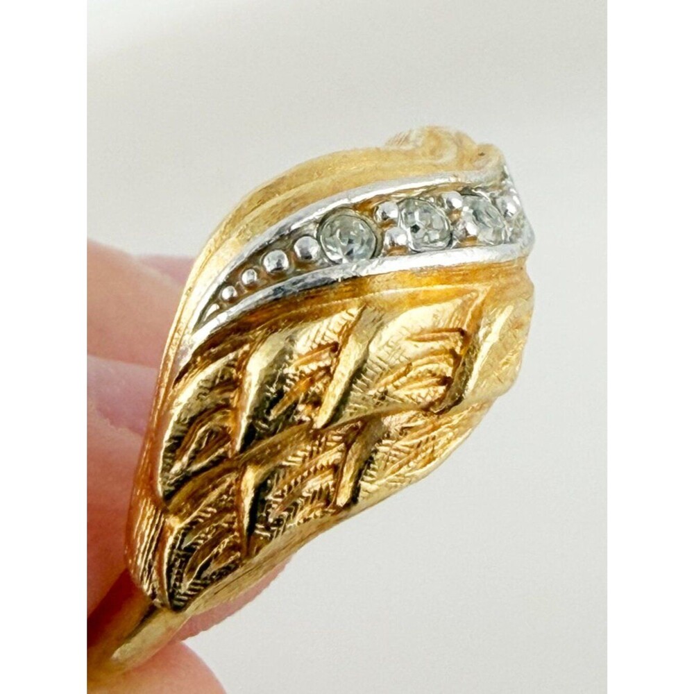 Vintage Signed AVON Gold Tone Textured Rhinestone Bypass Wave Ring Size 9